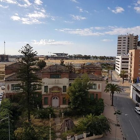 Italia 57 Apartment Huelva Luaran gambar