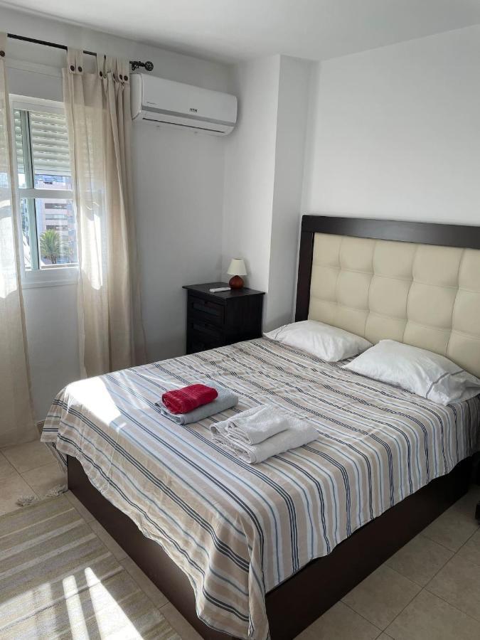 Italia 57 Apartment Huelva Luaran gambar